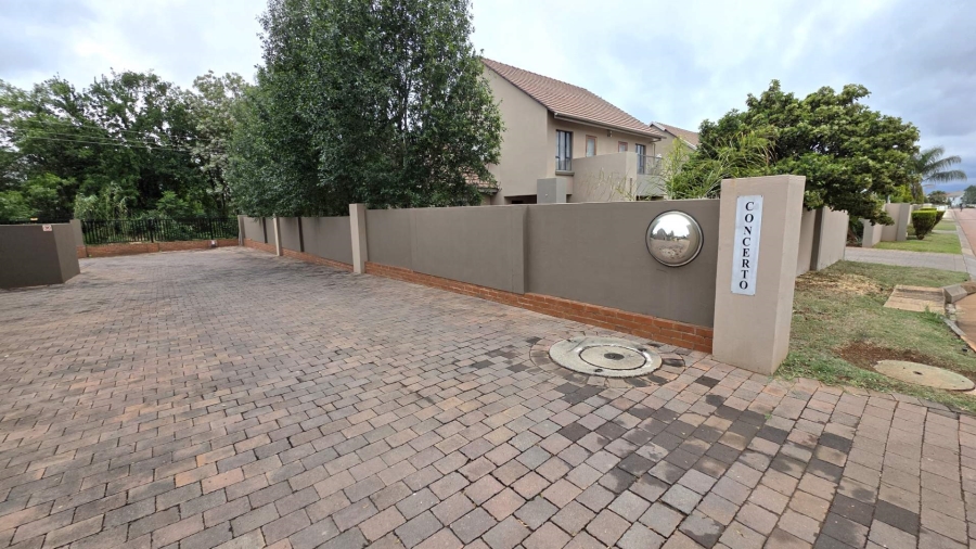 To Let 2 Bedroom Property for Rent in Melodie North West